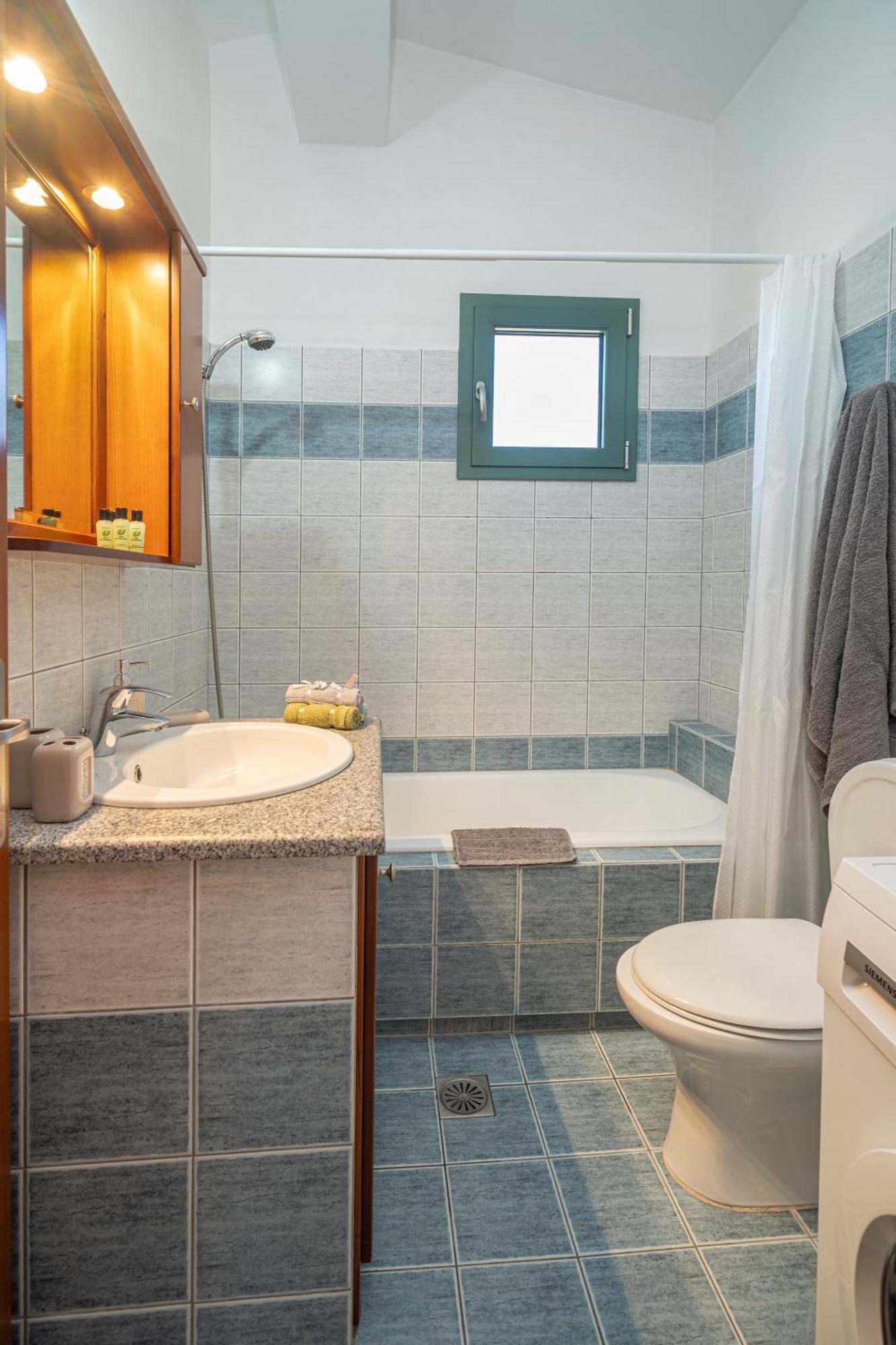The Square Suites 2Nd Floor Apartment Αργοστόλι Εξωτερικό φωτογραφία